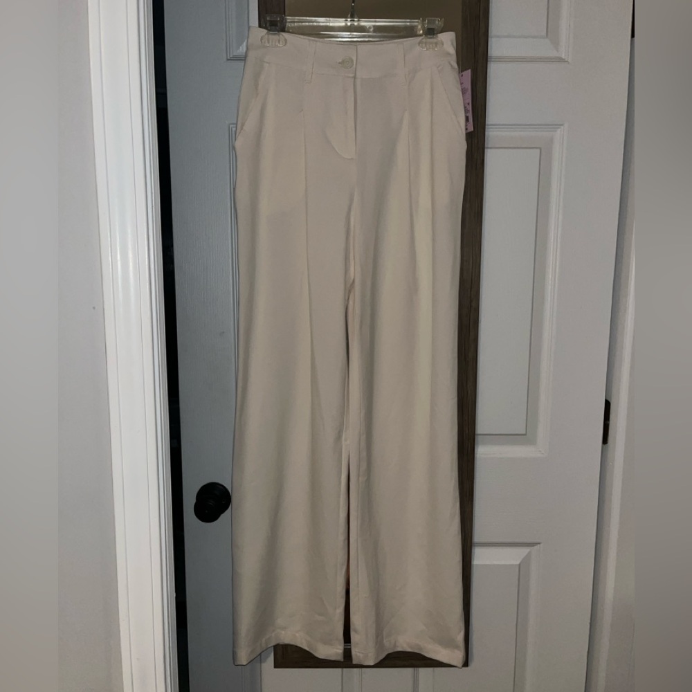 NWT Wide Leg Trouser